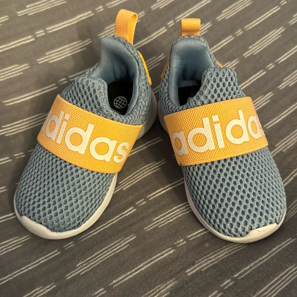 Like New Toddler Adidas Runninglight - Picture 2 of 5
